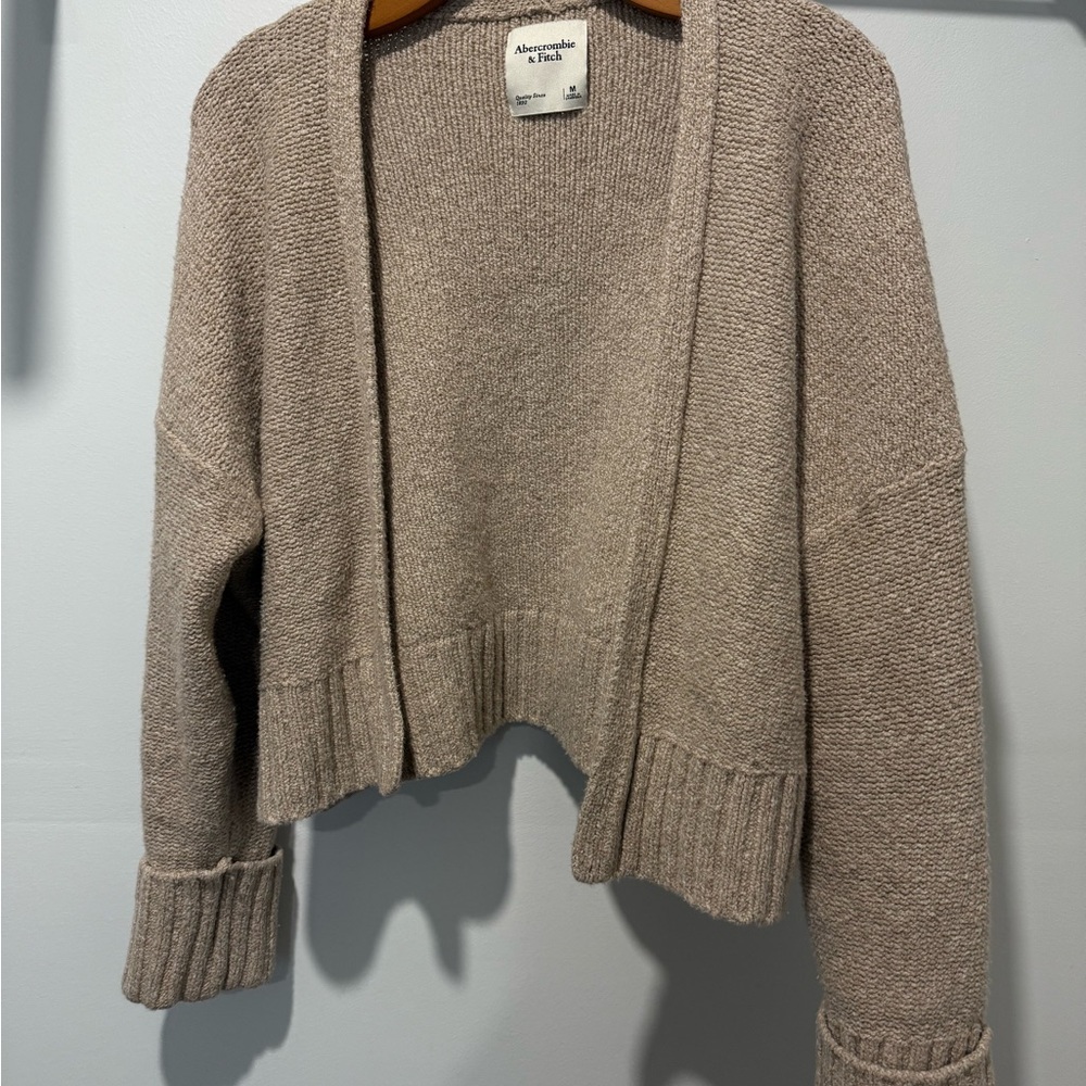 Abercrombie & Fitch Women's Tan Sweater
